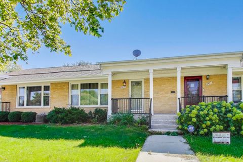 3419 W Pratt Avenue Lincolnwood IL 60712