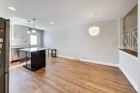 Tiny photo for 3419 W Pratt Avenue, Lincolnwood, IL 60712 (MLS # 12473471)