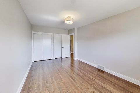 Tiny photo for 3419 W Pratt Avenue, Lincolnwood, IL 60712 (MLS # 12473471)