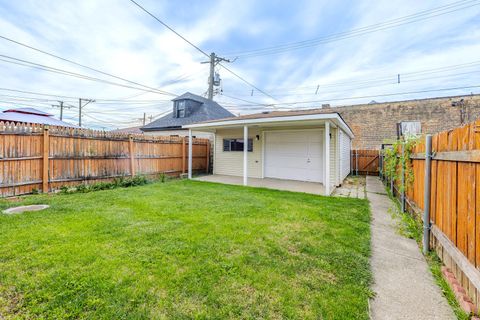 Tiny photo for 5631 W 64th Place, Chicago, IL 60638 (MLS # 12546667)