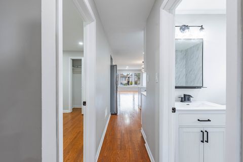 Tiny photo for 5631 W 64th Place, Chicago, IL 60638 (MLS # 12546667)