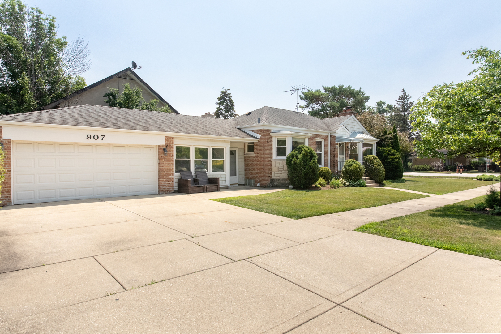 907 Wilkinson Parkway