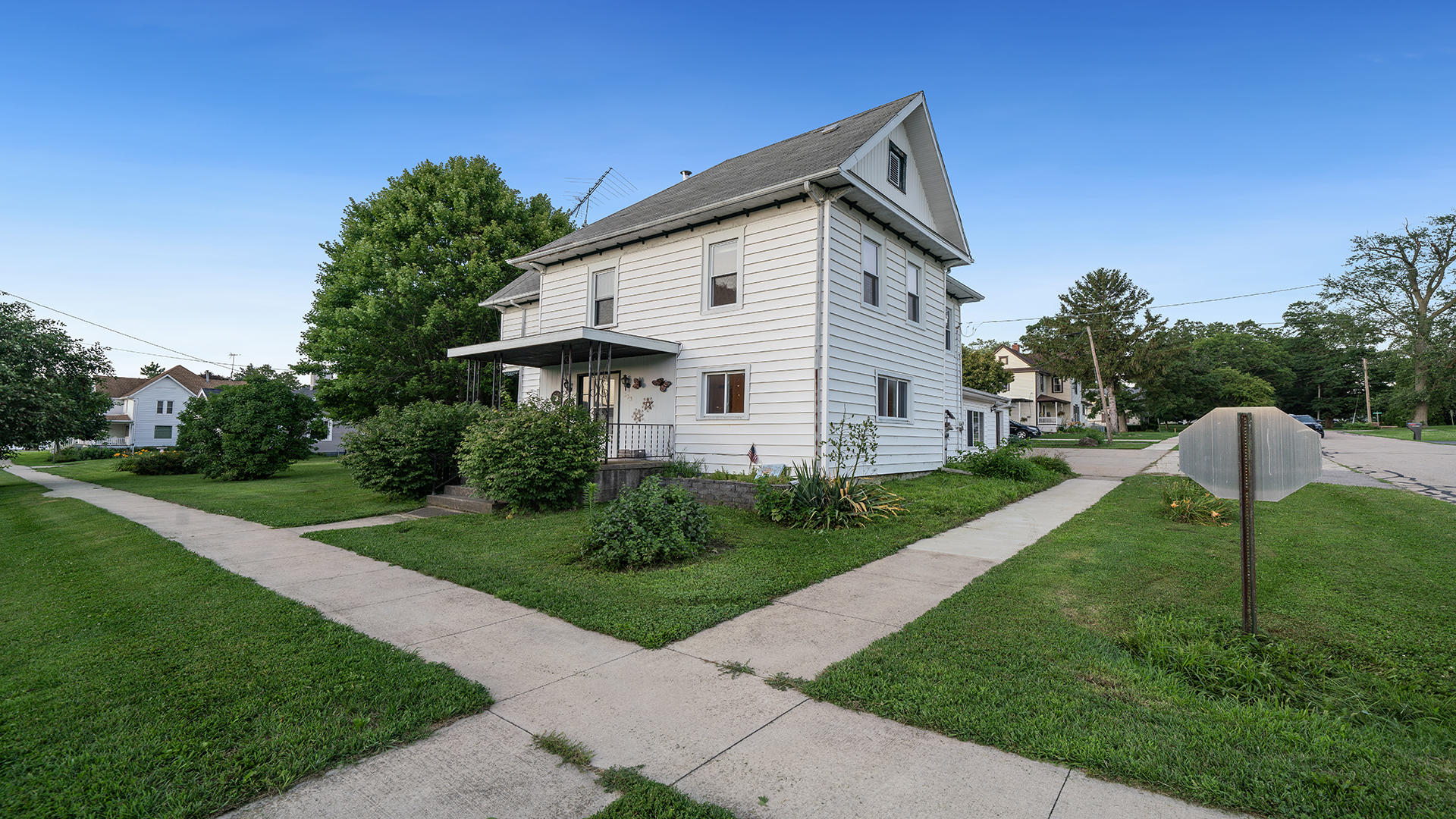 303 N Stanton Street