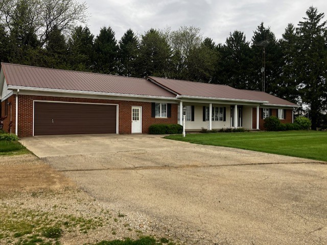 4015 E 1st Road