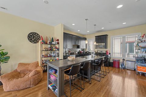 Tiny photo for 922 Warren Avenue #103, Downers Grove, IL 60515 (MLS # 12620566)