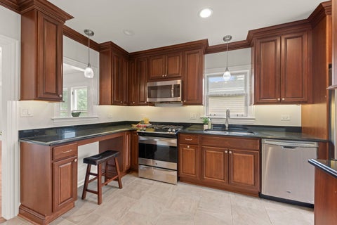Tiny photo for 130 S Washington Street, Westmont, IL 60559 (MLS # 12726006)