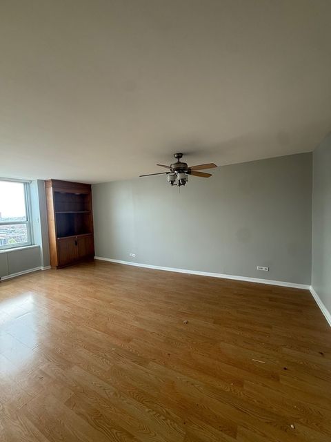Tiny photo for 720 W Gordon Terrace #12A, Chicago, IL 60613 (MLS # 12485364)