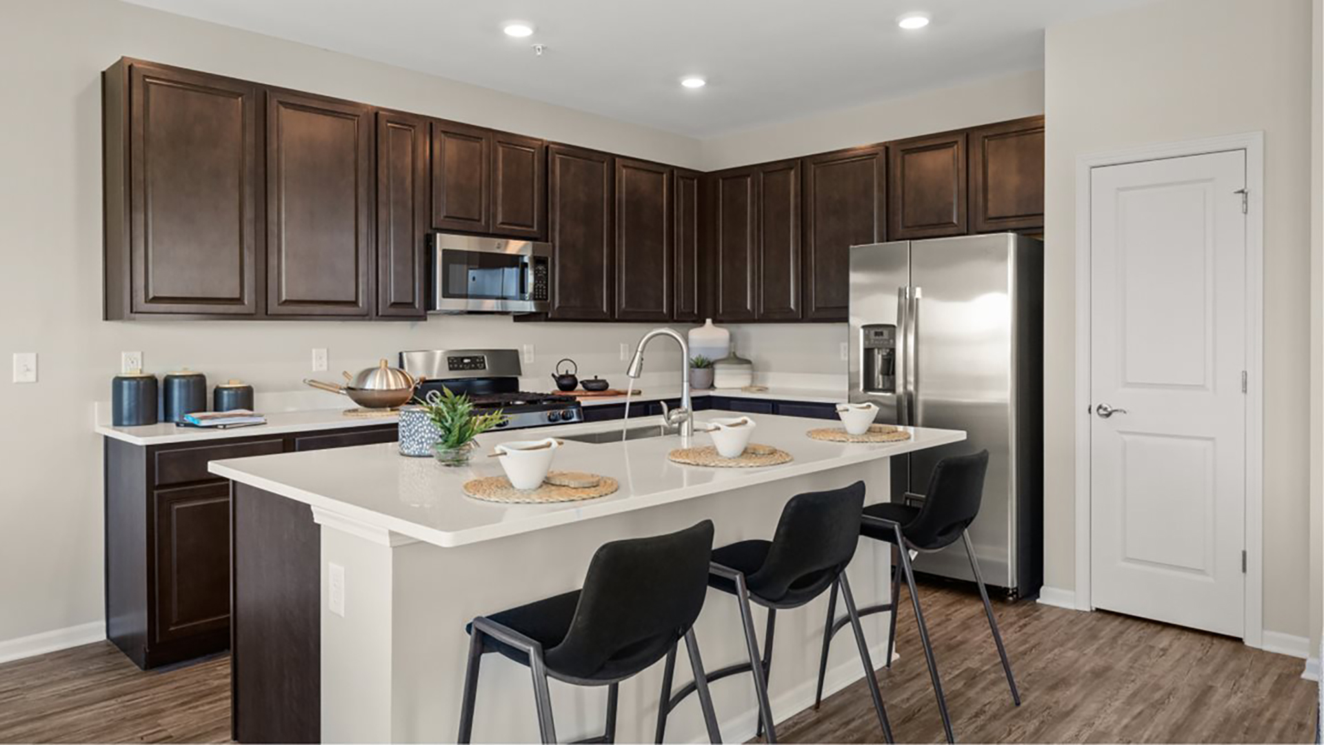 247 Red Oak Circle 1401