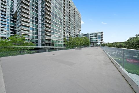 Tiny photo for 9725 Woods Drive #309, Skokie, IL 60077 (MLS # 12562249)