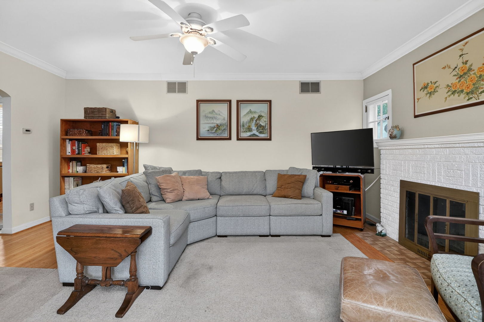 319 E Jefferson Avenue