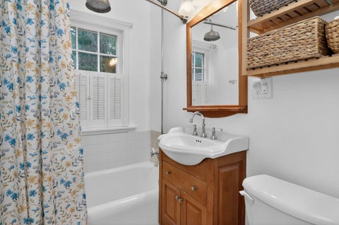 Tiny photo for 319 E Jefferson Avenue, Wheaton, IL 60187 (MLS # 12668196)