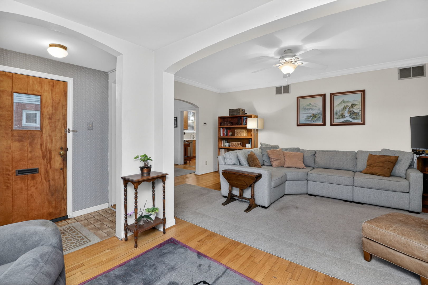 319 E Jefferson Avenue