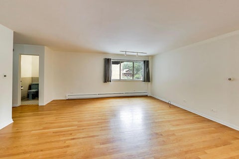 Tiny photo for 200 Ridge Avenue #TG, Evanston, IL 60202 (MLS # 12759345)
