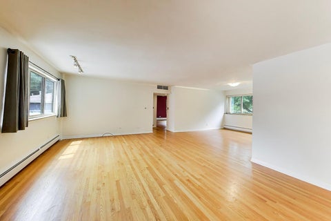 Tiny photo for 200 Ridge Avenue #TG, Evanston, IL 60202 (MLS # 12759345)