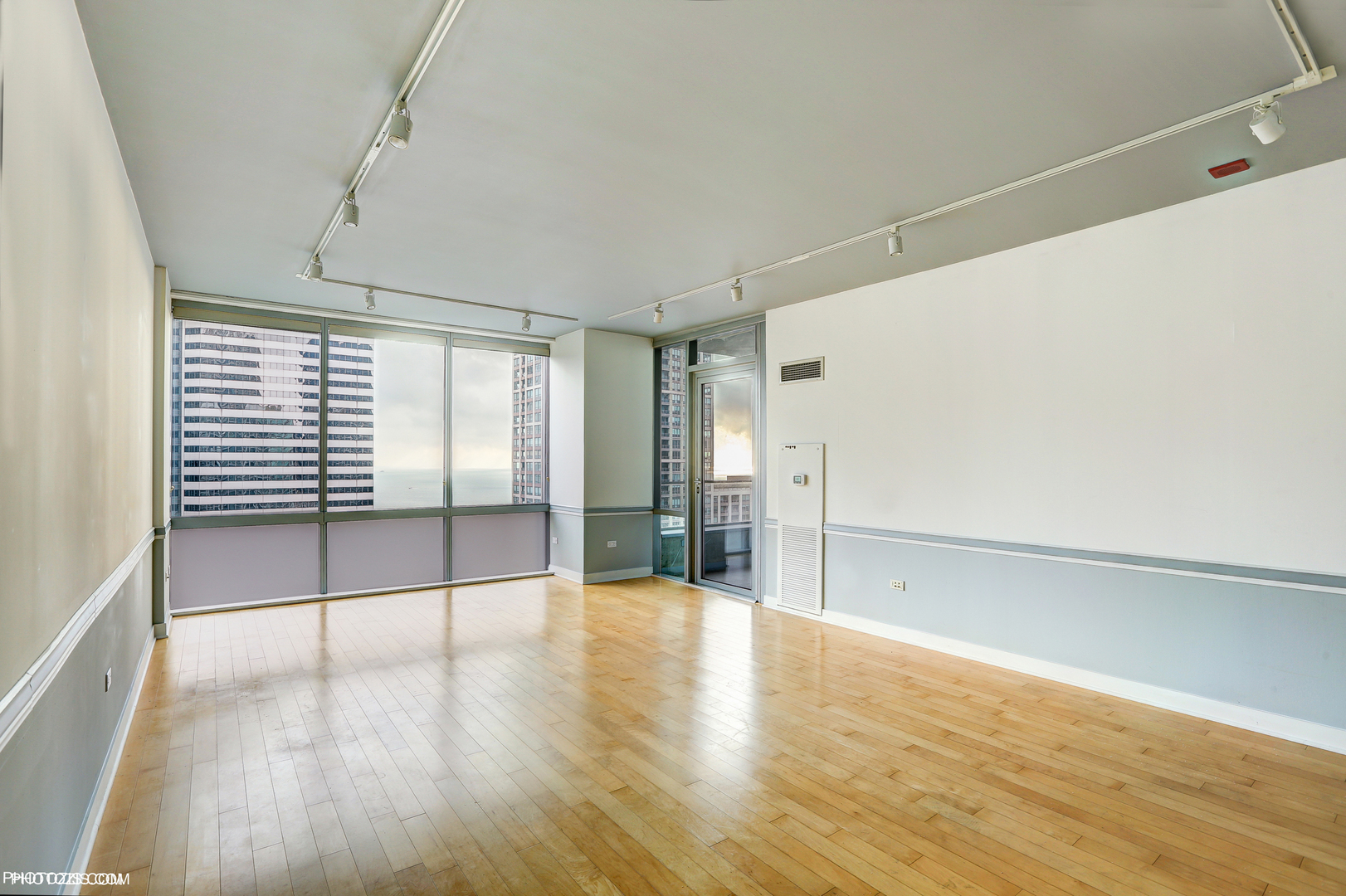 8 E Randolph Street 2702