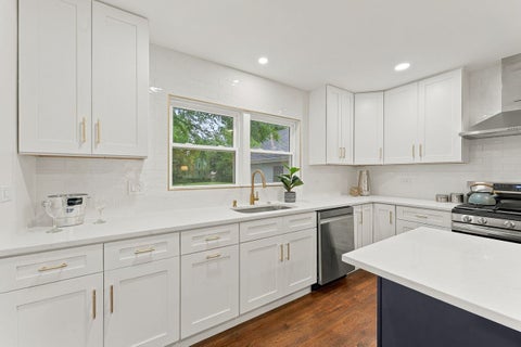 Tiny photo for 15W105 Harrison Street, Elmhurst, IL 60126 (MLS # 12792754)