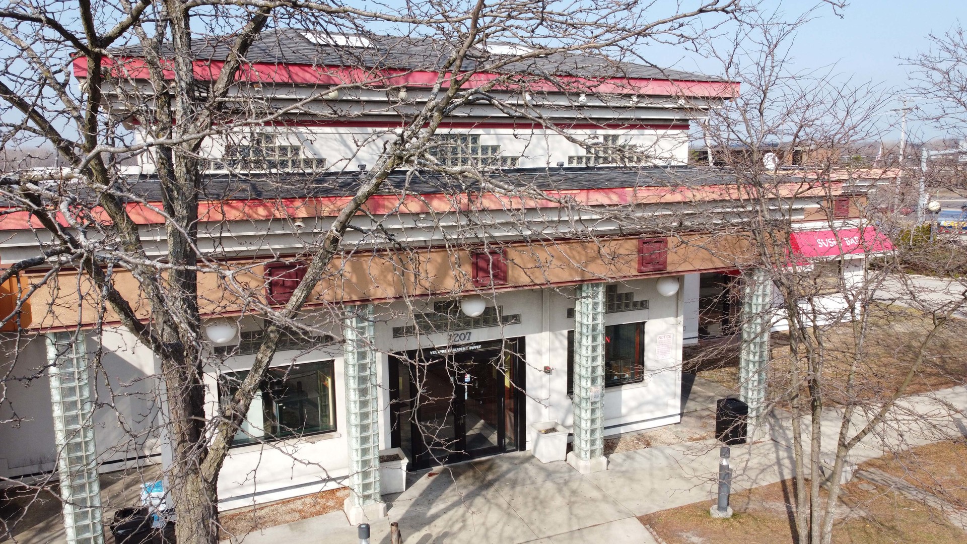 1207 N SKOKIE Highway