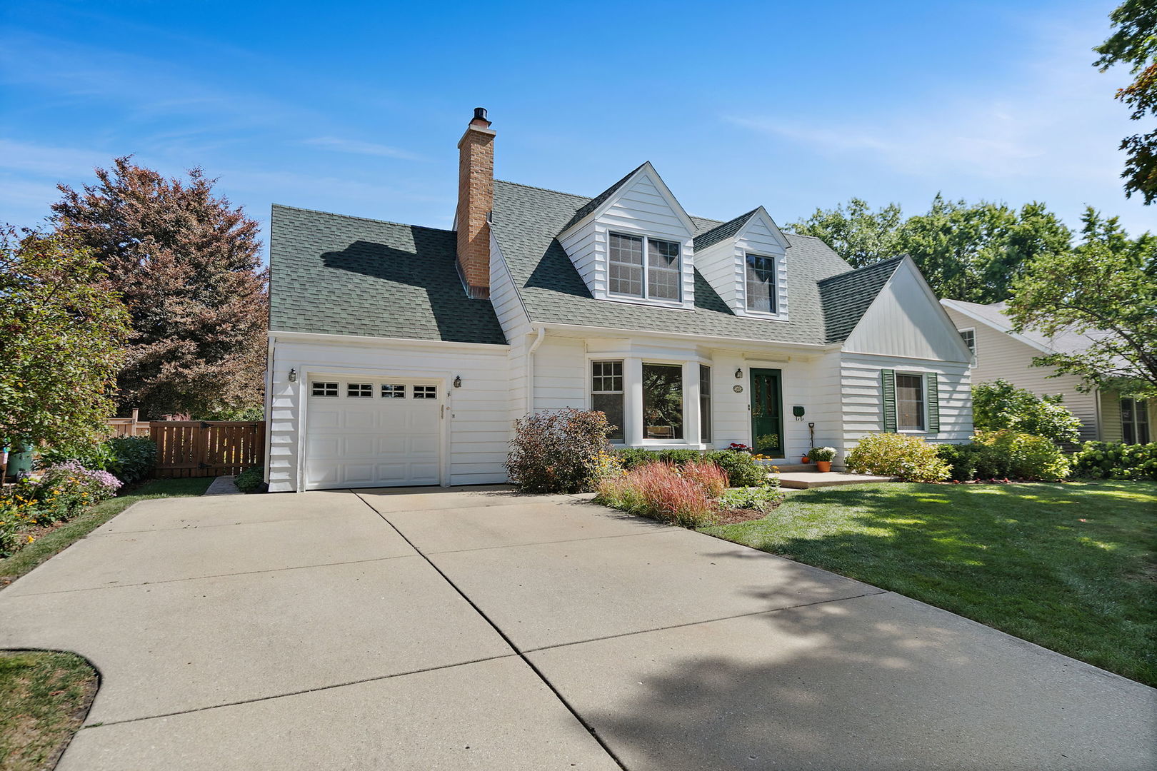 165 N Mozart Street