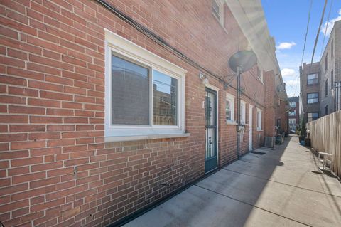 Tiny photo for 1634 W Morse Unit F Ave, Chicago, IL 60626 (MLS # 12509289)