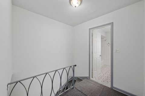 Tiny photo for 1634 W Morse Unit F Ave, Chicago, IL 60626 (MLS # 12509289)