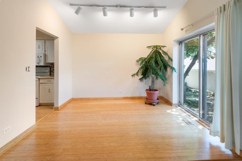 Tiny photo for 645 Stout Court, Gurnee, IL 60031 (MLS # 12713924)