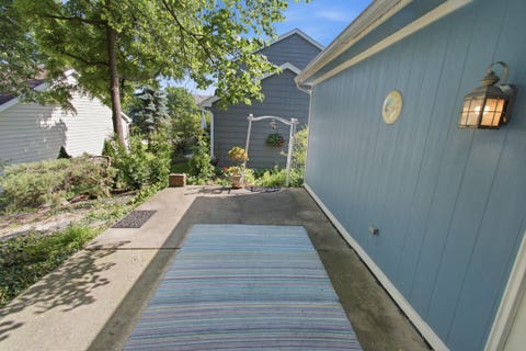 Tiny photo for 645 Stout Court, Gurnee, IL 60031 (MLS # 12713924)