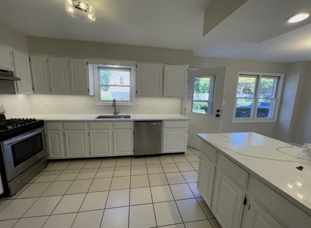 1703 Winnetka Road