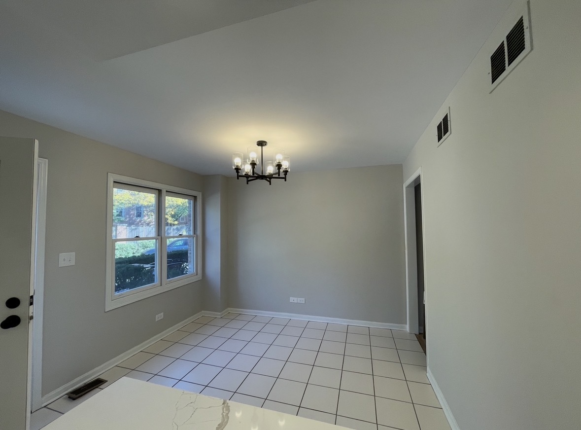 1703 Winnetka Road