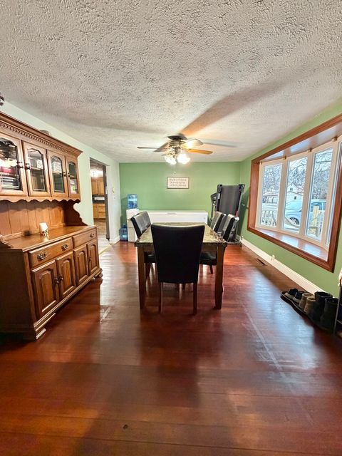 Tiny photo for 811 E Maple Street, Chatsworth, IL 60921 (MLS # 12538320)