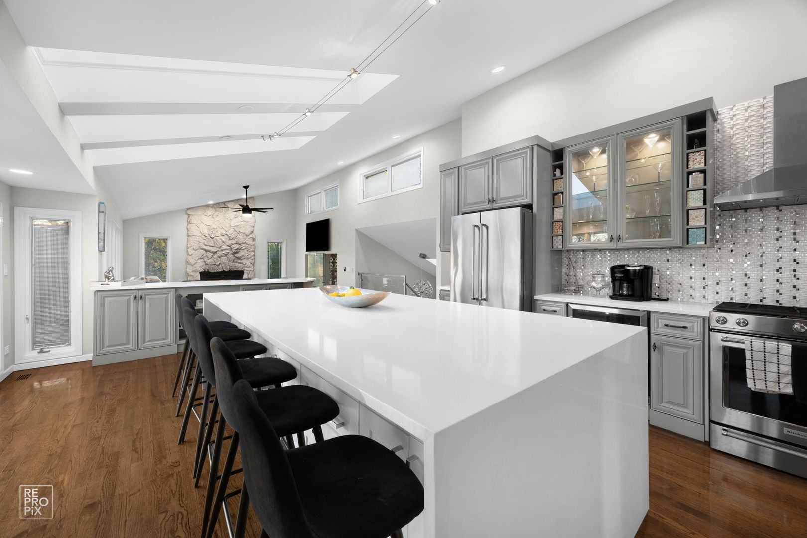 27875 W Lake Shore Drive