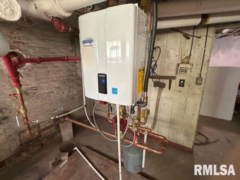 Tiny photo for 605 FULTON Street, Grand Mound, IA 52751 (MLS # QC4264095)