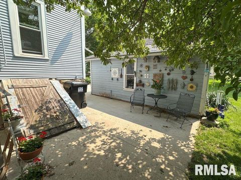 Tiny photo for 605 FULTON Street, Grand Mound, IA 52751 (MLS # QC4264095)