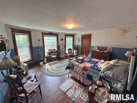 Tiny photo for 605 FULTON Street, Grand Mound, IA 52751 (MLS # QC4264095)