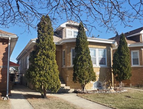 Tiny photo for 2831 N LINDER Avenue, Chicago, IL 60641 (MLS # 12580699)