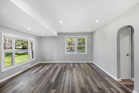 Tiny photo for 1725 E 158th Street, South Holland, IL 60473 (MLS # 12597349)