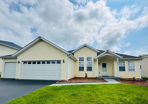 Photo of 3063 Merseyshire Lane, Machesney Park, IL 61115 (MLS # 12748397)