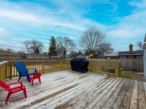 Tiny photo for 9017 Major Avenue, Morton Grove, IL 60053 (MLS # 12585129)