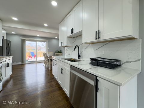 Tiny photo for 9017 Major Avenue, Morton Grove, IL 60053 (MLS # 12585129)