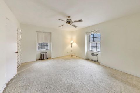 Tiny photo for 701 Elmore Street, Park Ridge, IL 60068 (MLS # 12575986)