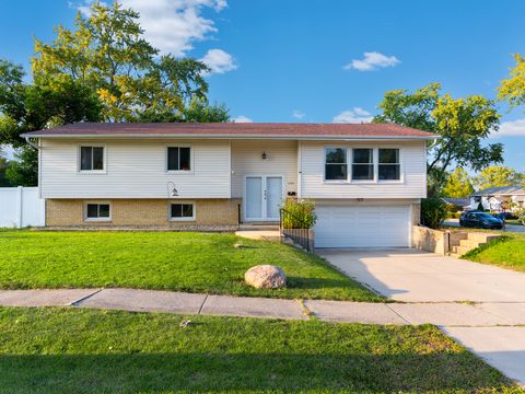 Photo of 1591 Hillcrest Avenue, Hanover Park, IL 60133 (MLS # 12471002)