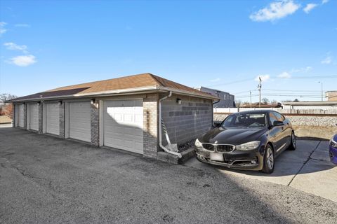 Tiny photo for 4500 Rumsey Avenue #2N, Oak Lawn, IL 60453 (MLS # 12539568)