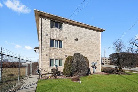 Tiny photo for 4500 Rumsey Avenue #2N, Oak Lawn, IL 60453 (MLS # 12539568)
