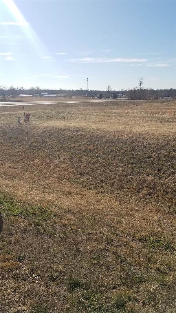 Lot 1 N FRONTAGE Road