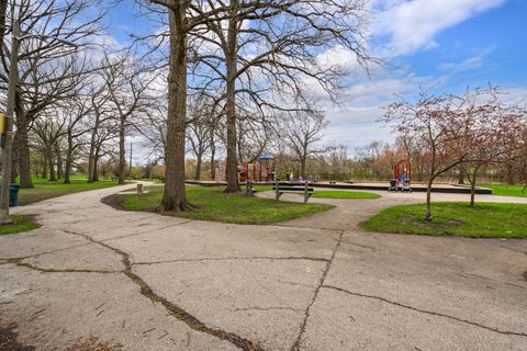 Tiny photo for 5725 N Jersey Avenue, Chicago, IL 60659 (MLS # 12624676)