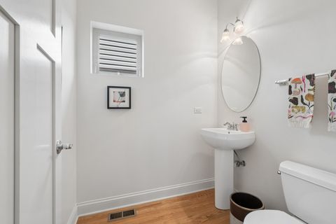 Tiny photo for 5725 N Jersey Avenue, Chicago, IL 60659 (MLS # 12624676)