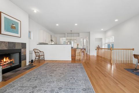 Tiny photo for 5725 N Jersey Avenue, Chicago, IL 60659 (MLS # 12624676)