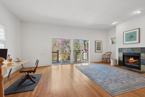 Tiny photo for 5725 N Jersey Avenue, Chicago, IL 60659 (MLS # 12624676)