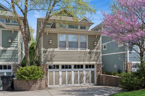 Photo of 5725 N Jersey Avenue, Chicago, IL 60659 (MLS # 12624676)