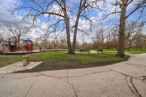 Tiny photo for 5725 N Jersey Avenue, Chicago, IL 60659 (MLS # 12624676)