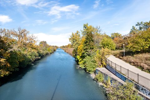 Tiny photo for 5725 N Jersey Avenue, Chicago, IL 60659 (MLS # 12624676)